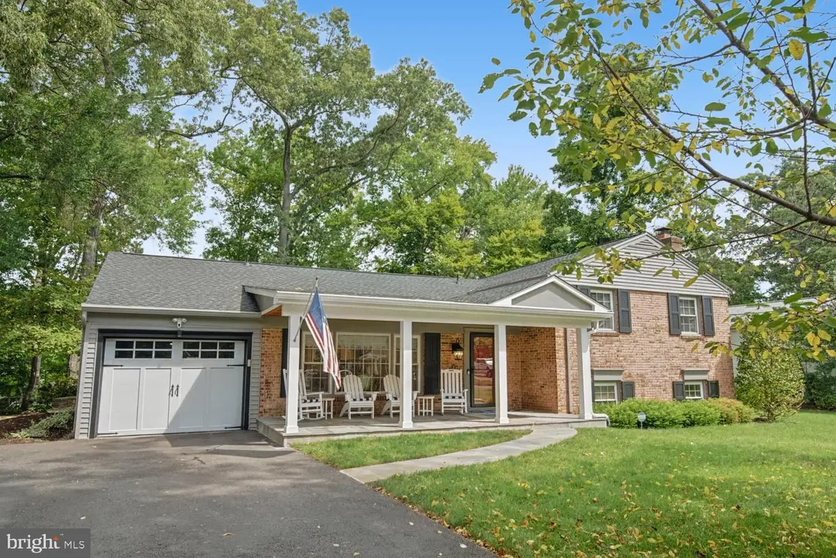 4008 Robertson Blvd, Alexandria, VA 22309 - #1