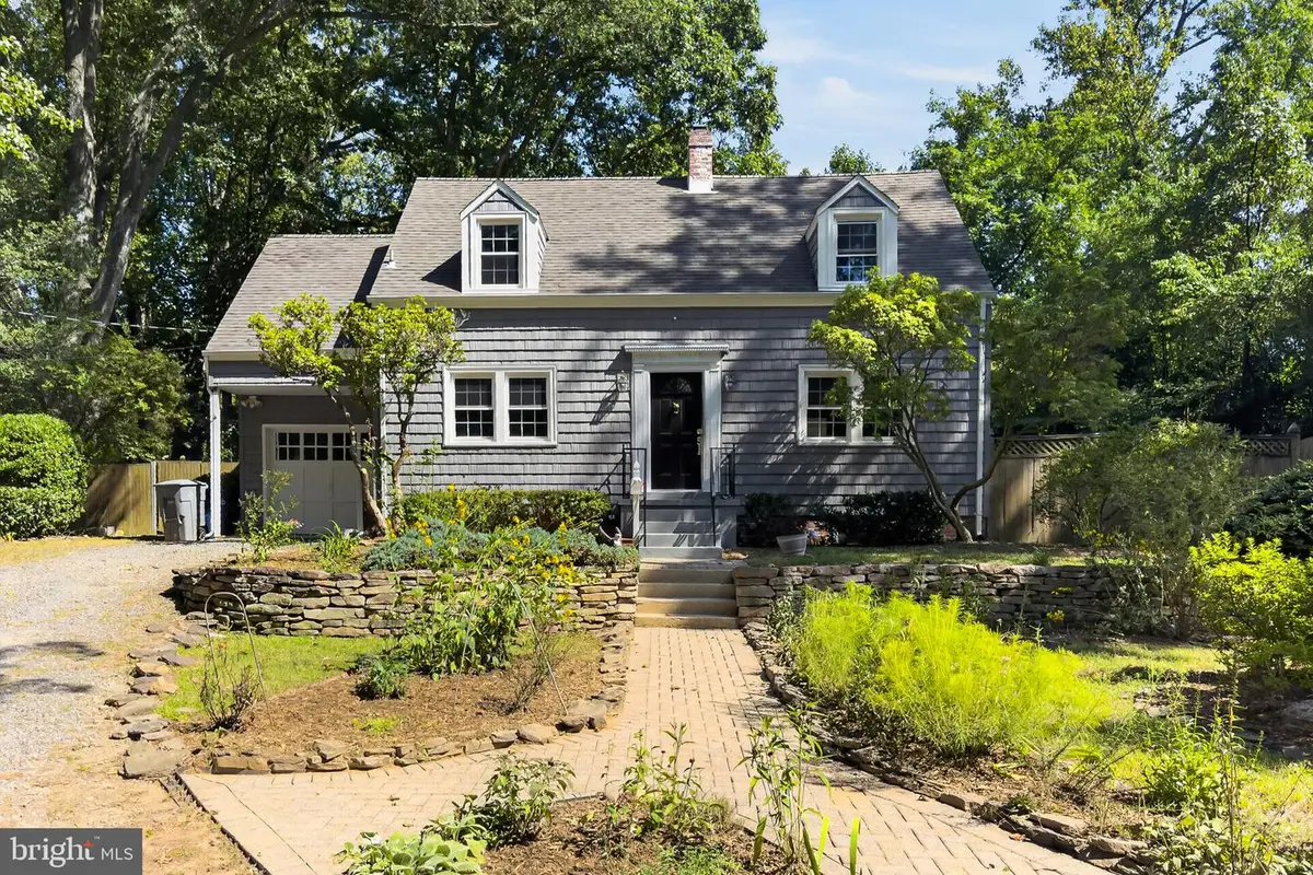 3347 Beechtree Ln, Falls Church, VA 22042 - #1