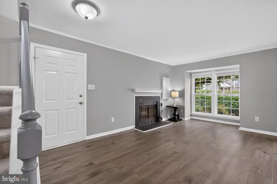 6078 Netherton St, Centreville, VA 20120 - #3