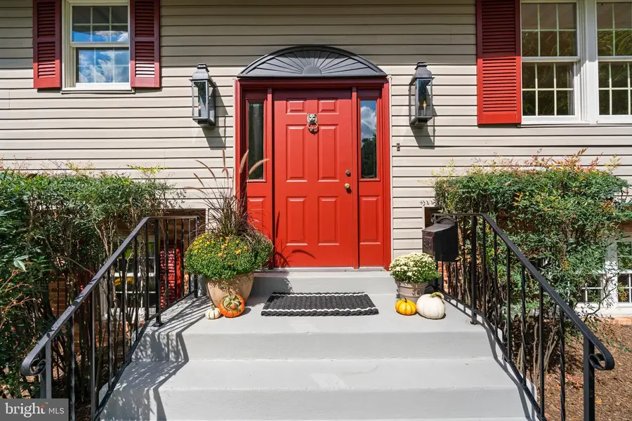 6446 Johns Rd, Falls Church, VA 22043 - #3