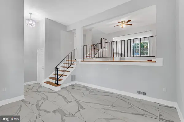 9236 Sand Creek Ct, BURKE, VA 22015