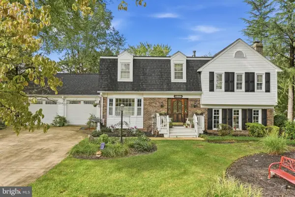 2210 Loch Lomond Dr, VIENNA, VA 22181