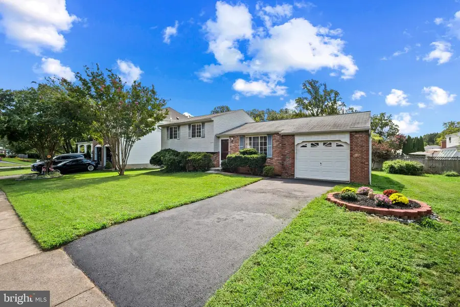 9715 Water Oak Dr, Fairfax, VA 22031 - #2
