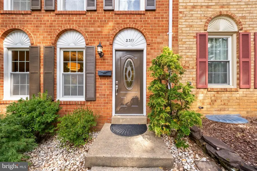 2311 Harleyford Ct, Reston, VA 20191 - #2