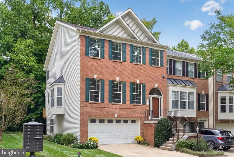 6585 Mckenna Way, Alexandria, VA 22315 - #2