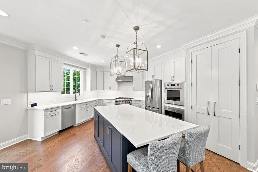 502 Macarthur Ave Ne, Vienna, VA 22180 - #3