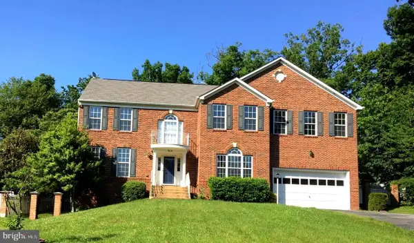 9018 Igoe St, LORTON, VA 22079