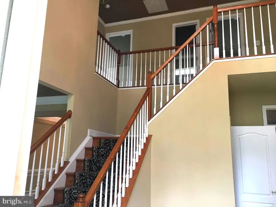 9018 Igoe St, Lorton, VA 22079 - #3