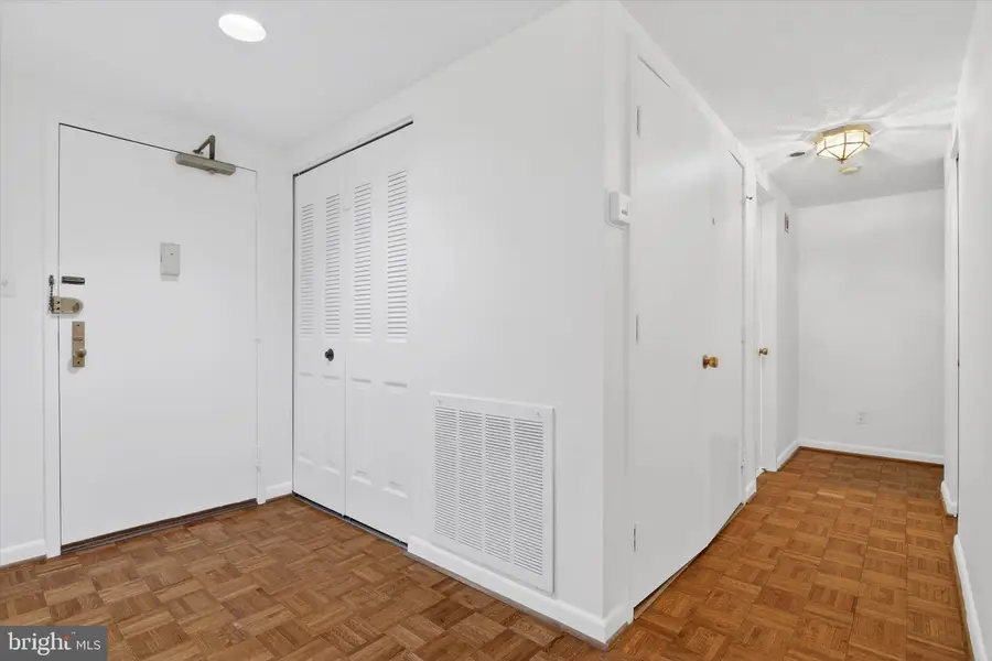 3709 S George Mason Dr E #710, Falls Church, VA 22041 - #3