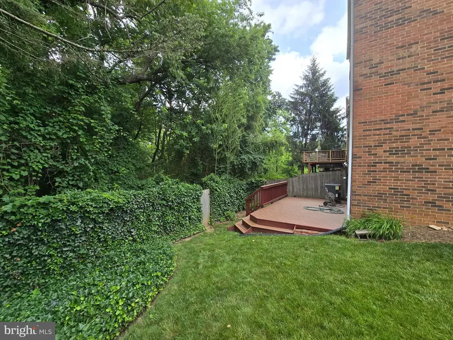 3375 Ardley Ct, Falls Church, VA 22041 - #3