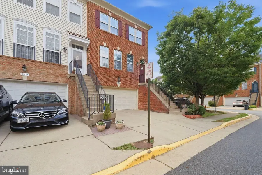 8561 Wyngate Manor Ct, Alexandria, VA 22309 - #2