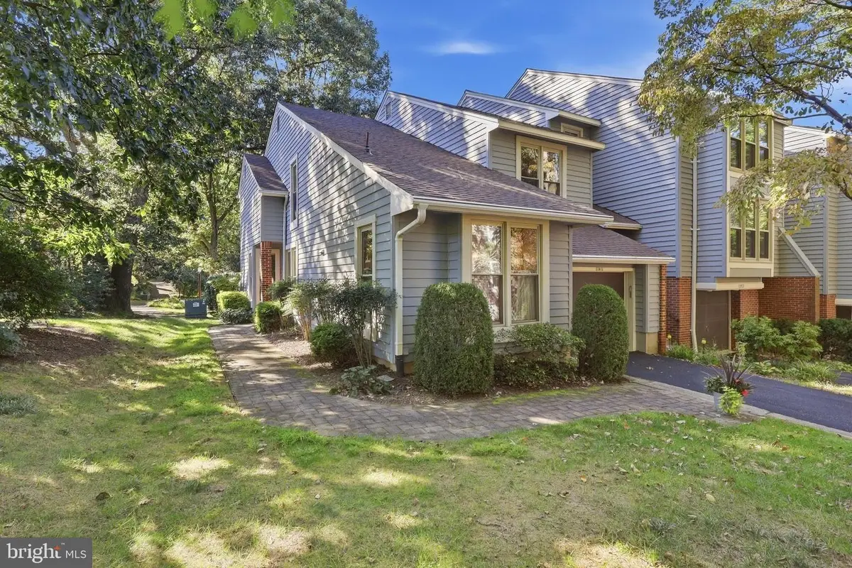 11411 Orchard Green Ct, Reston, VA 20190 - #1