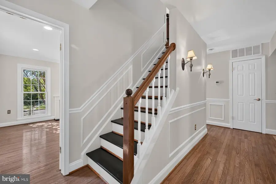 4400 Cheatham Ct, Alexandria, VA 22310 - #2