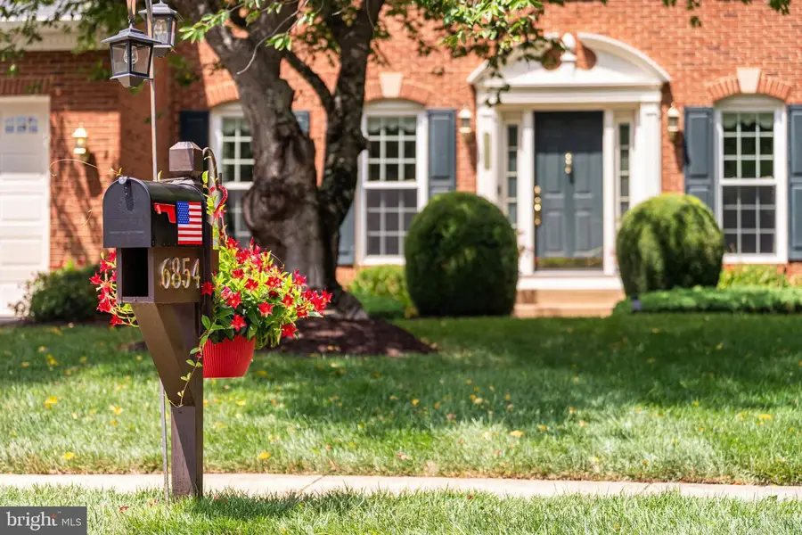 6854 Corder Ln, Lorton, VA 22079 - #2