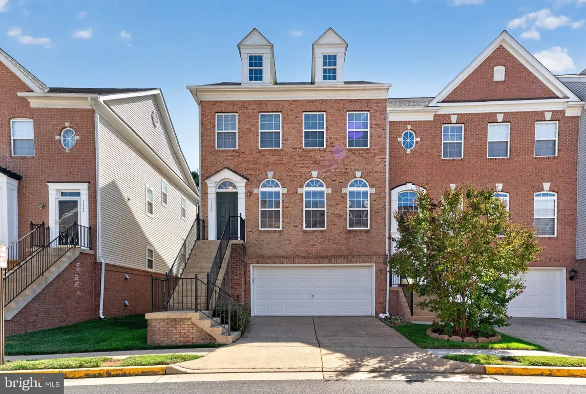 7322 Hampton Manor Pl, Springfield, VA 22150 - #1