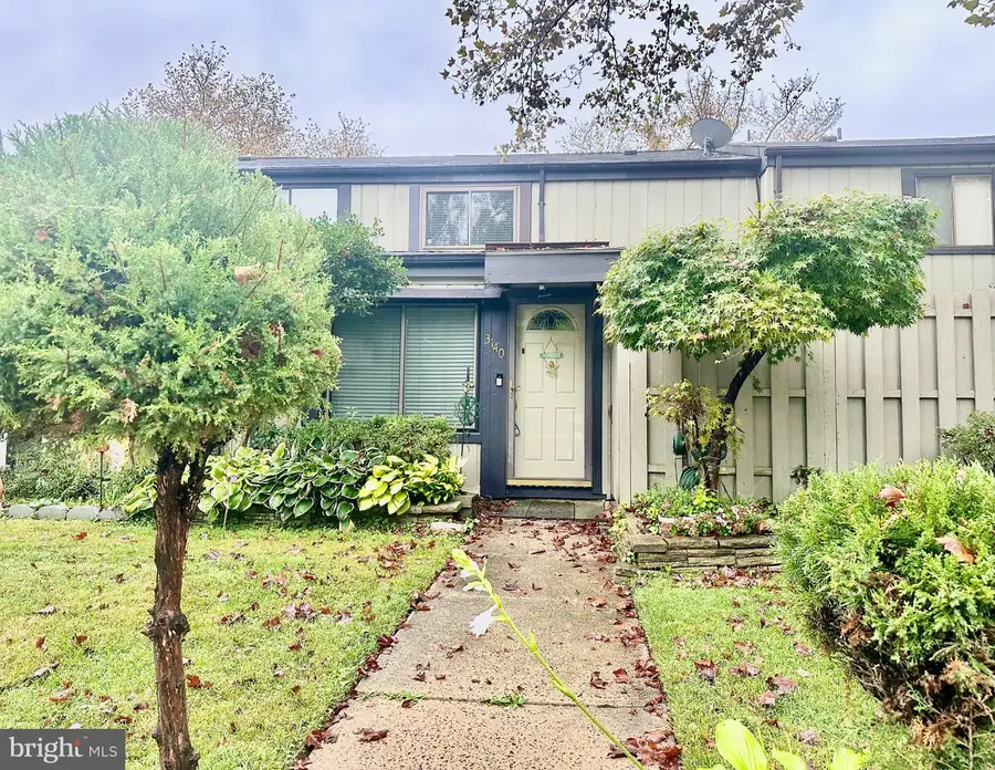 3140 Babashaw Ct, Fairfax, VA 22031 - #2