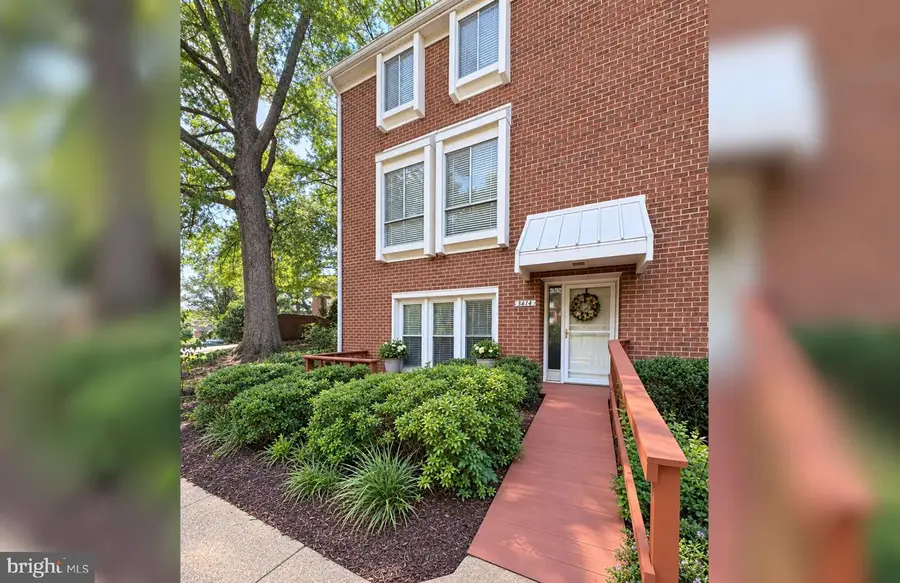 3674 Persimmon Cir ##, Fairfax, VA 22031 - #2