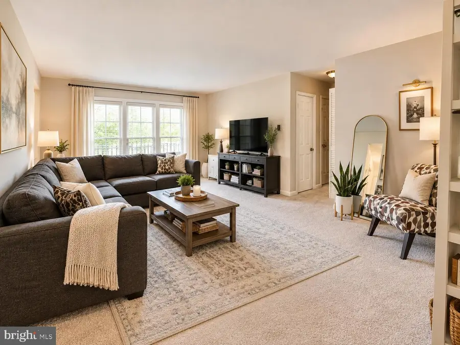 3336 Spring Ln #a-30, Falls Church, VA 22041 - #3