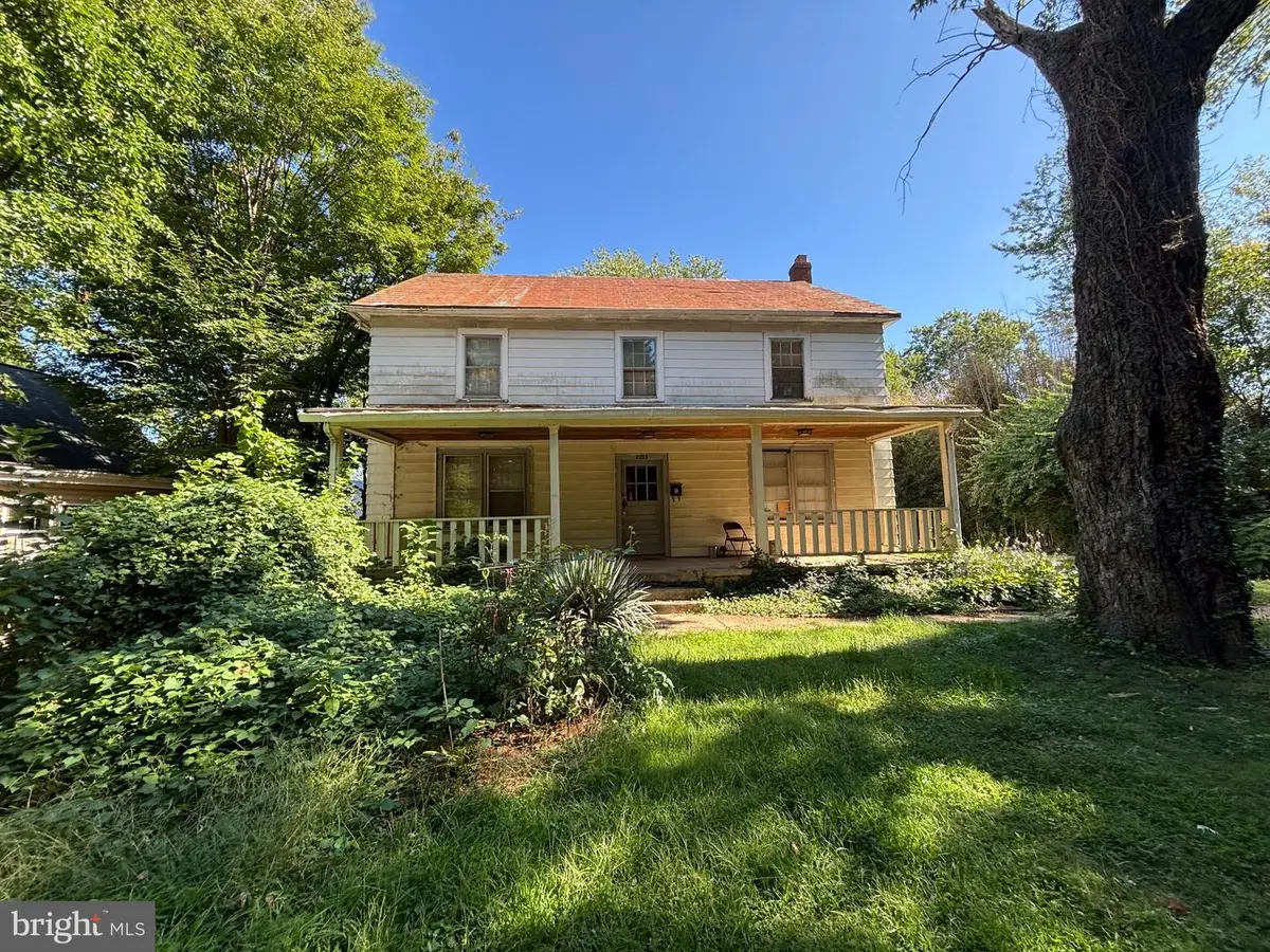 7353 Magarity Rd, Falls Church, VA 22043 - #1