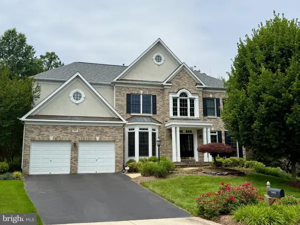 12463 Meadow Hunt Dr, FAIRFAX, VA 22033