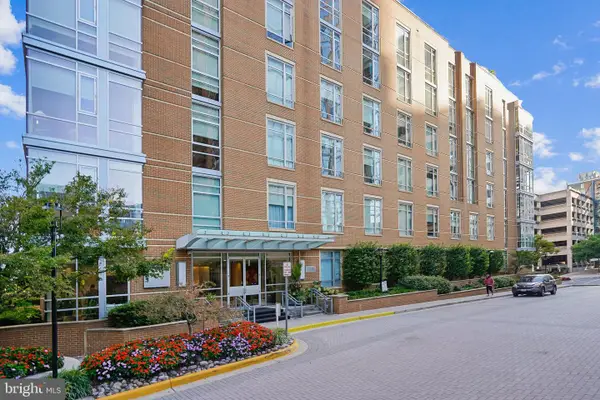12025 New Dominion Pkwy #304, RESTON, VA 20190