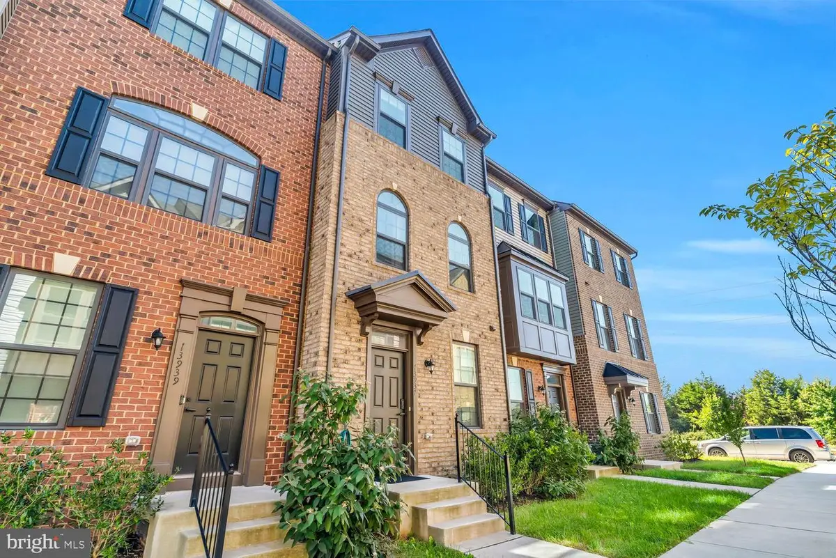 13937 Airfoil Rd, Herndon, VA 20171 - #1
