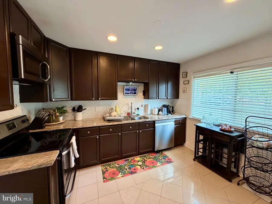 7844 Marconi Ct, Springfield, VA 22153 - #2