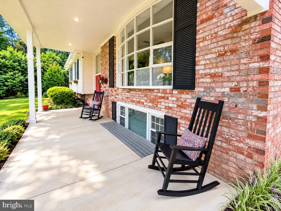 10800 Kelley Dr, Fairfax, VA 22030 - #2