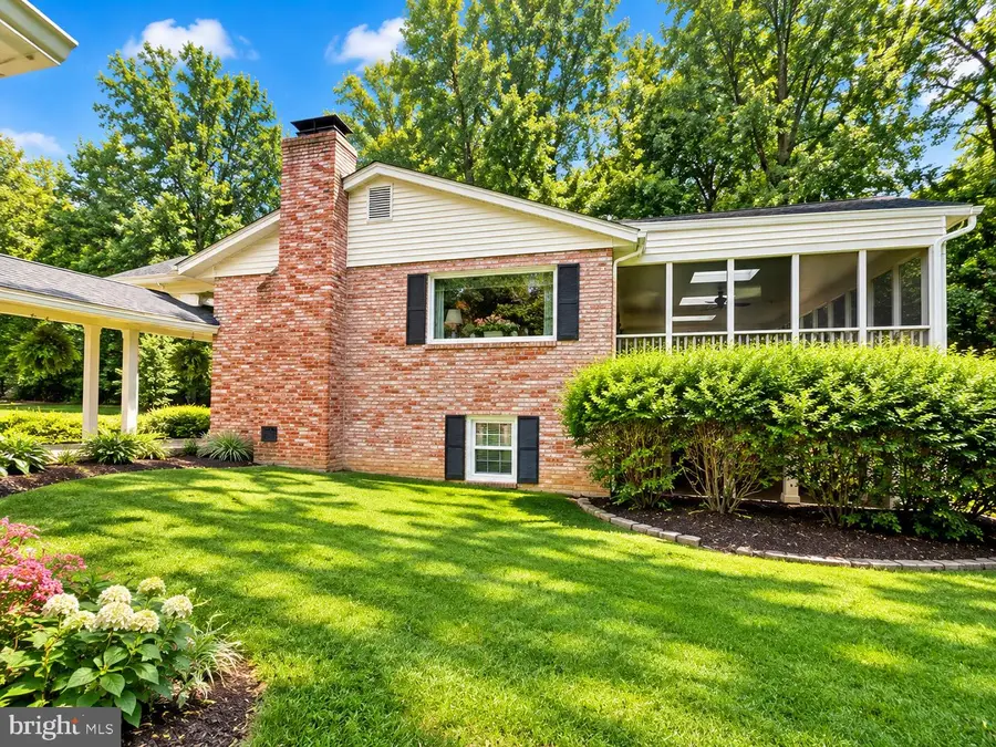 10800 Kelley Dr, Fairfax, VA 22030 - #3