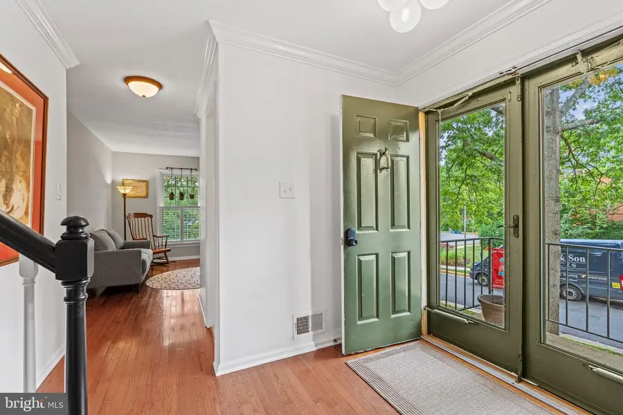 8265 Cedar Landing Ct, Alexandria, VA 22306 - #2