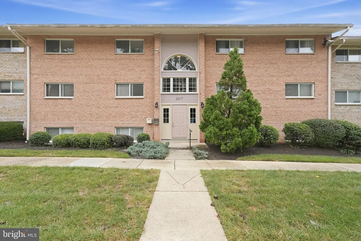 2837 Kalmia Lee Ct #301, Falls Church, VA 22042 - #1