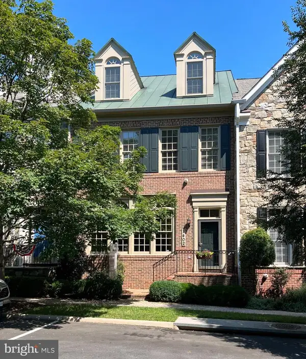 1402 Harvest Crossing Dr, MCLEAN, VA 22101