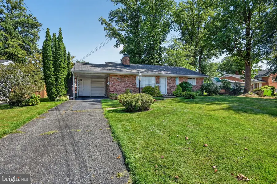5508 Ivor St, Springfield, VA 22151 - #3