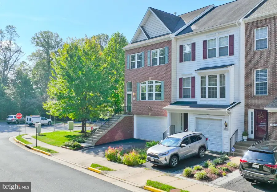 13901 Gothic Dr, Centreville, VA 20121 - #3