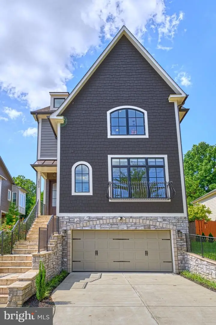 1600 Great Falls St, McLean, VA 22101 - #2