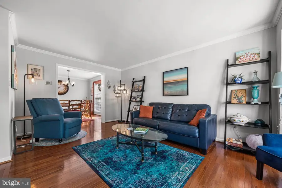5608 Schoolfield Ct, Centreville, VA 20120 - #2