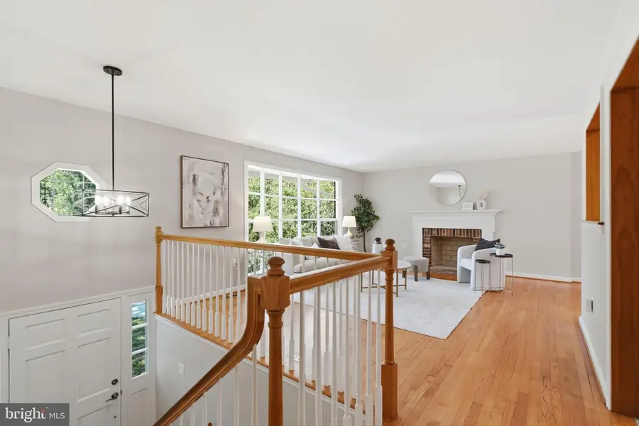 3343 Slade Run Dr, Falls Church, VA 22042 - #3