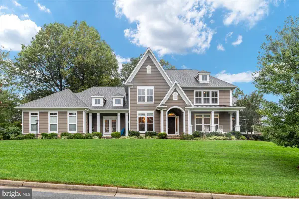 3736 Pilgrim Green Way, FAIRFAX, VA 22033