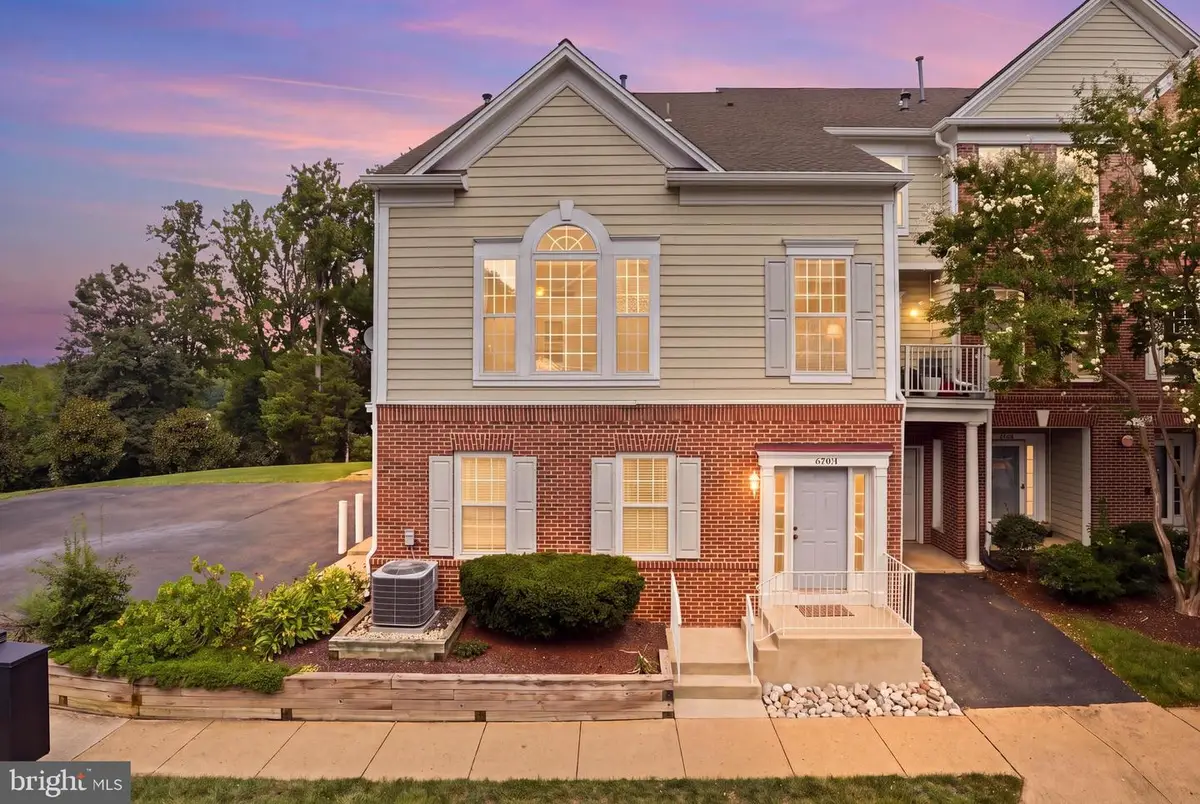6350 Hawk View Ct #a, Alexandria, VA 22312 - #1