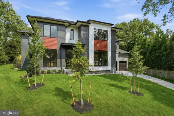 1905 Lamson Pl, MCLEAN, VA 22101