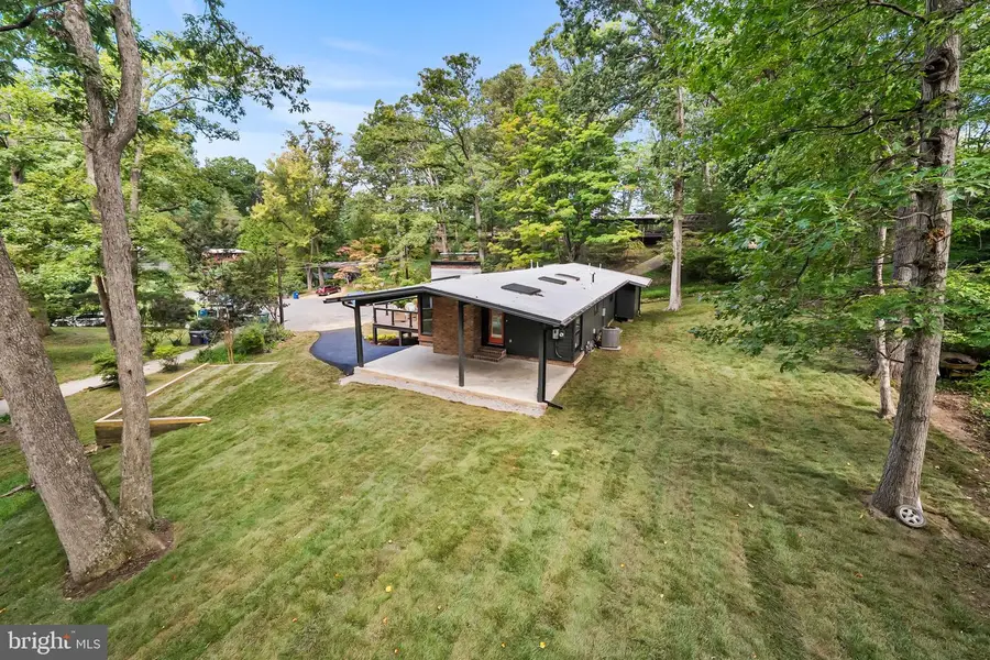 7527 Friar Tuck Ct, Falls Church, VA 22042 - #3
