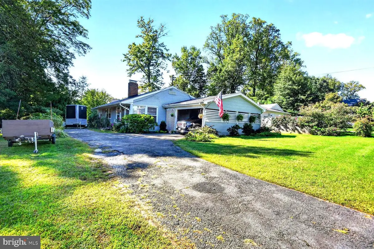 7123 Alger Rd, Falls Church, VA 22042 - #1