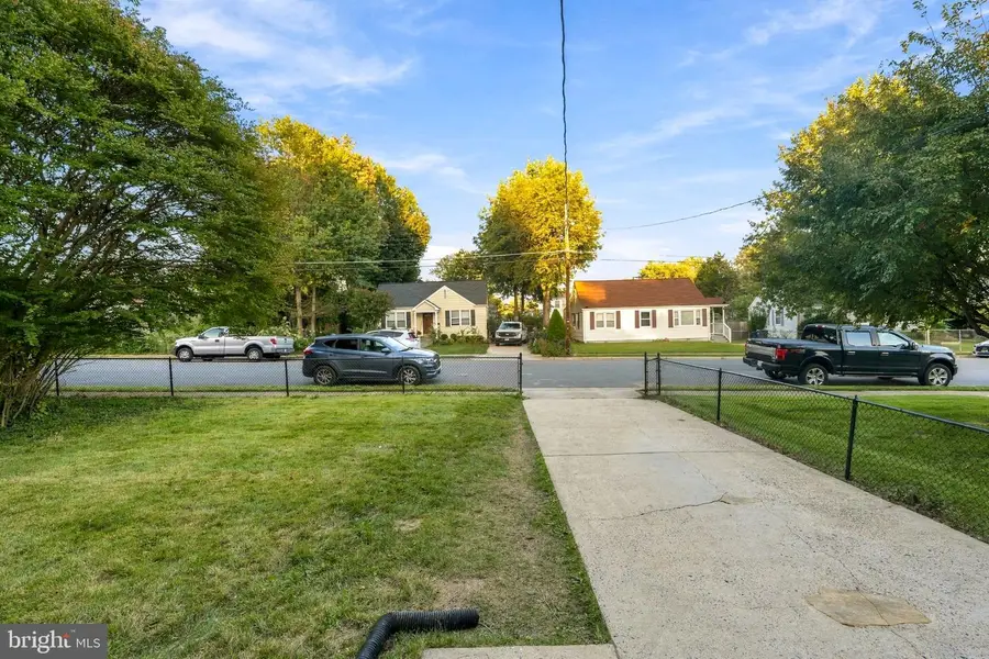3022 Westfall Pl, Falls Church, VA 22042 - #3