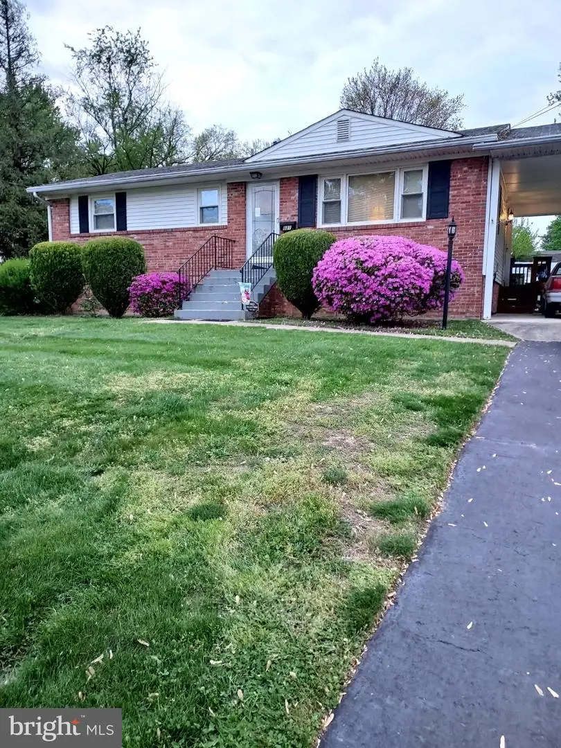 821 Grant St, Herndon, VA 20170 - #1