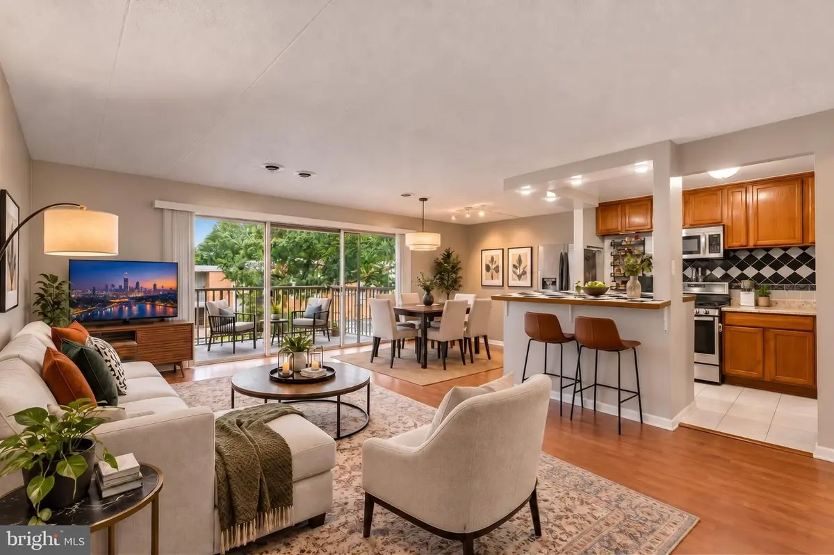 2638 Fort Farnsworth Rd #118, Alexandria, VA 22303 - #1