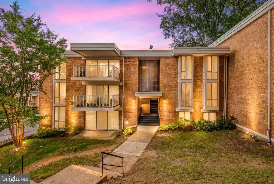 2638 Fort Farnsworth Rd #118, Alexandria, VA 22303 - #2
