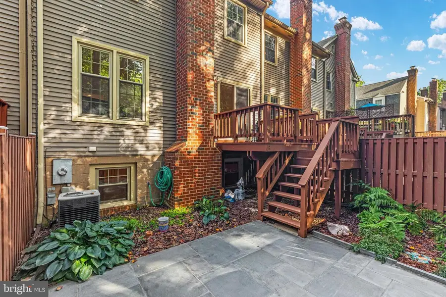 2850 Kelly Sq, Vienna, VA 22181 - #2