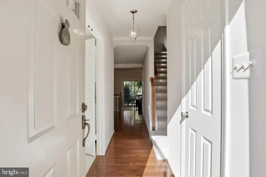 6552 Bermuda Green Ct, Alexandria, VA 22312 - #2