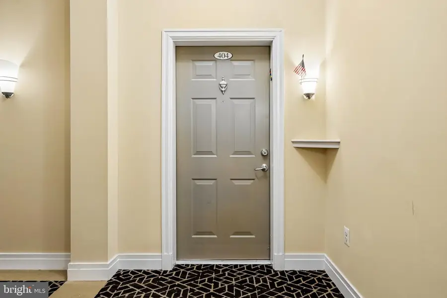 7860 Rolling Woods Ct #404, Springfield, VA 22152 - #3
