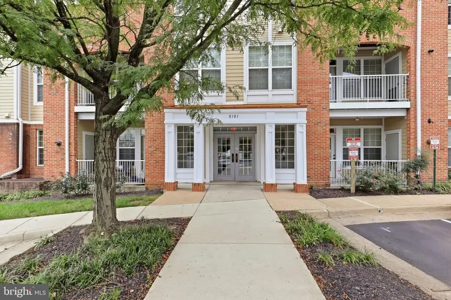 8181 Carnegie Hall Ct #203, Vienna, VA 22180 - #2